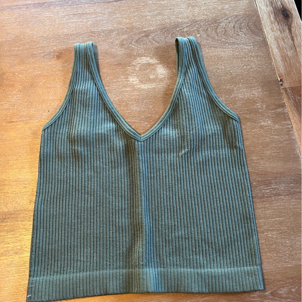NWOT FREE PEOPLE INTIMATELY CROPPED CAMI TANK XS/S